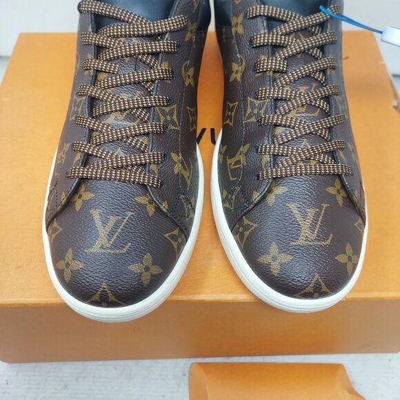 Louis Vuitton MENS Low Top Luxembourg LV Monogram Brown Sneaker - Picture 9 of 10
